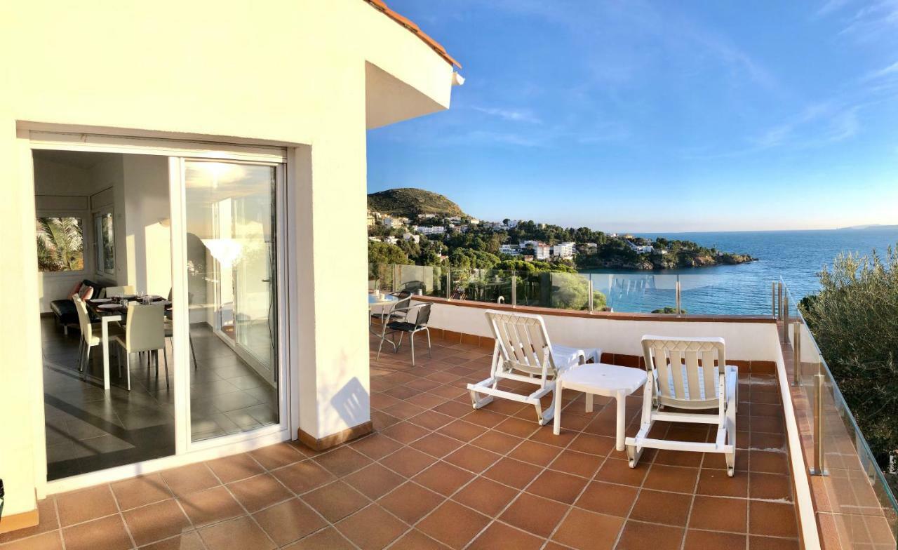 Chalet Doble Almadraba Villa Roses Exterior photo
