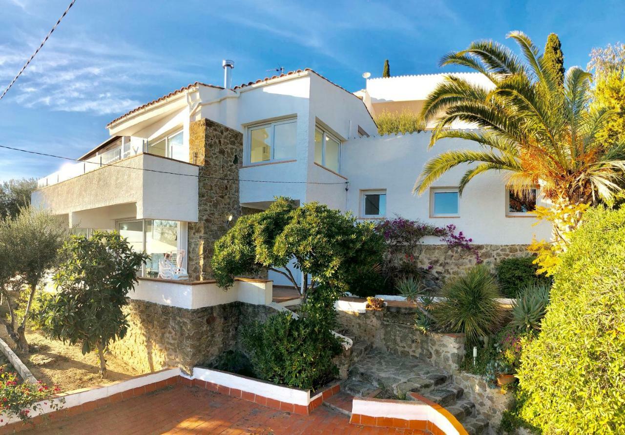 Chalet Doble Almadraba Villa Roses Exterior photo