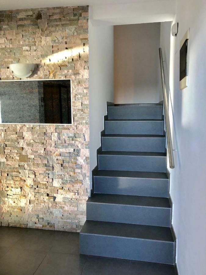 Chalet Doble Almadraba Villa Roses Exterior photo
