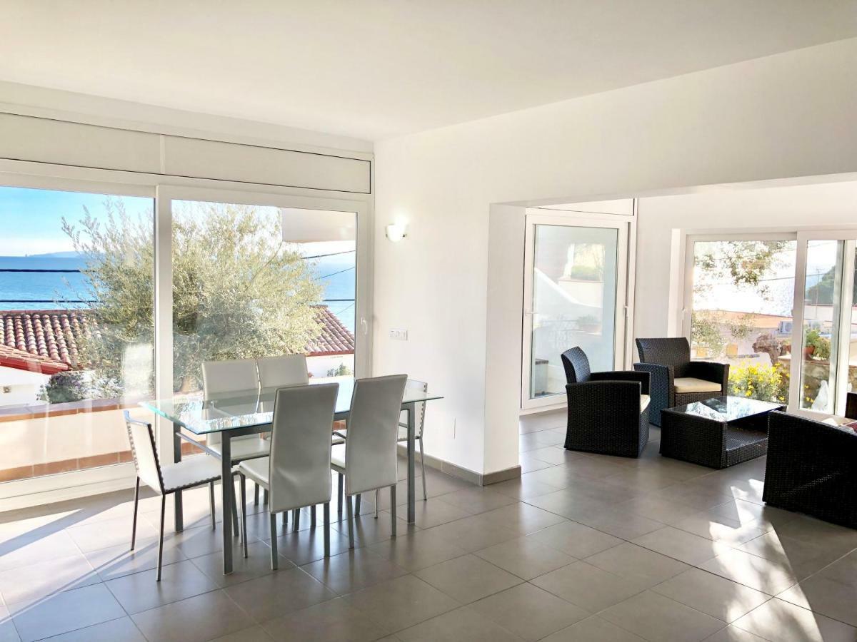Chalet Doble Almadraba Villa Roses Exterior photo